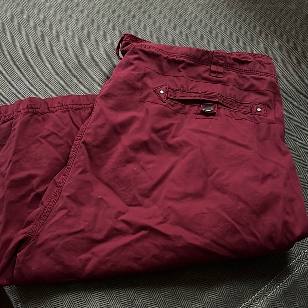 Men’s cargo shorts